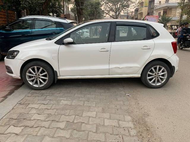 https://images10.gaadi.com/usedcar_image/4299456/original/1dc58ec8038badf46215393b3daf1d1a.jpeg?imwidth=6402