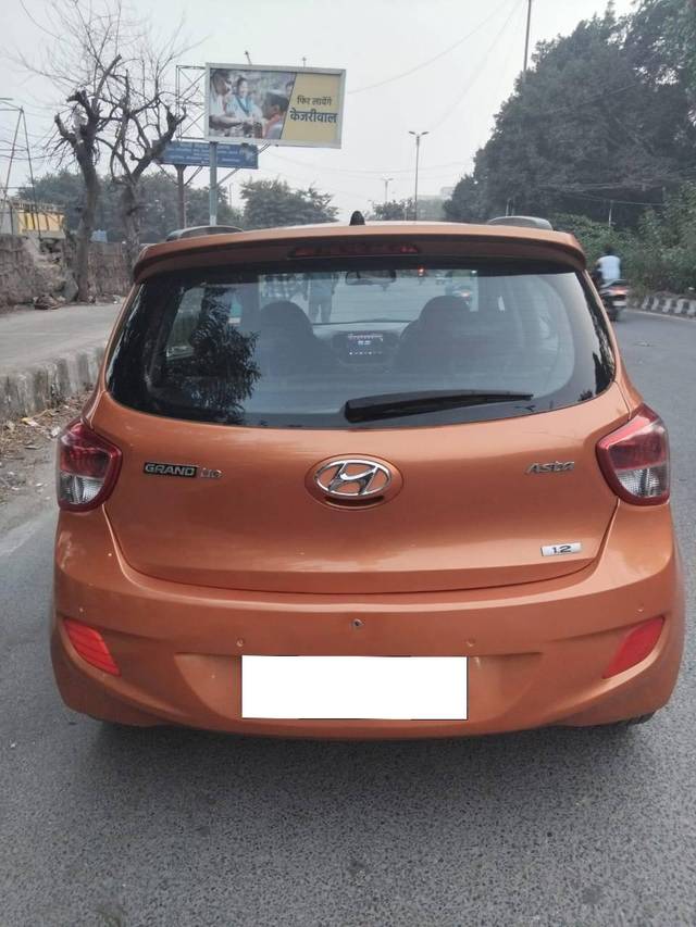 https://images10.gaadi.com/usedcar_image/4299496/original/processed_96cb5a67d5ca08065b152873065f5203.jpg?imwidth=6401