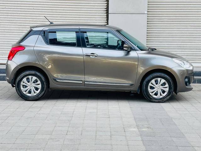 https://images10.gaadi.com/usedcar_image/4299522/original/processed_baeadd4b167195a0b6b6987fb18adb01.jpg?imwidth=6401