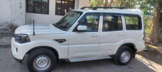 Mahindra Scorpio 2014-2022 Mahindra Scorpio S2 7 Seater