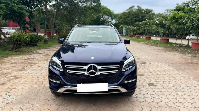 https://images10.gaadi.com/usedcar_image/4299552/original/processed_975dad5afe972a7718966fa568c9d978.jpg?imwidth=6402