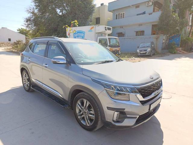 https://images10.gaadi.com/usedcar_image/4299559/original/processed_8ea97cce7f5bb208873e6db05ab72d6a.jpg?imwidth=6400