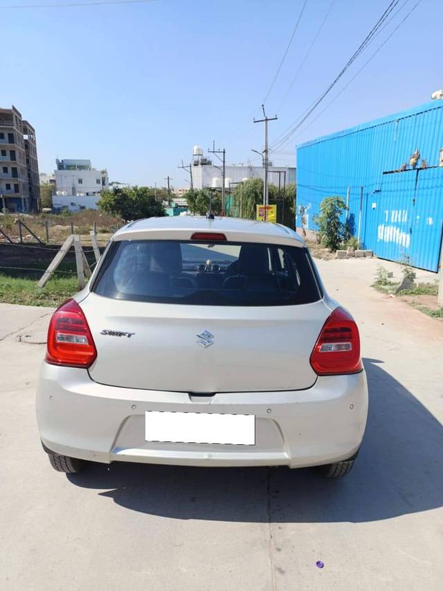 https://images10.gaadi.com/usedcar_image/4299562/original/processed_fb7bda7cdb1c0371a791eda272c2fbfb.jpg?imwidth=6402