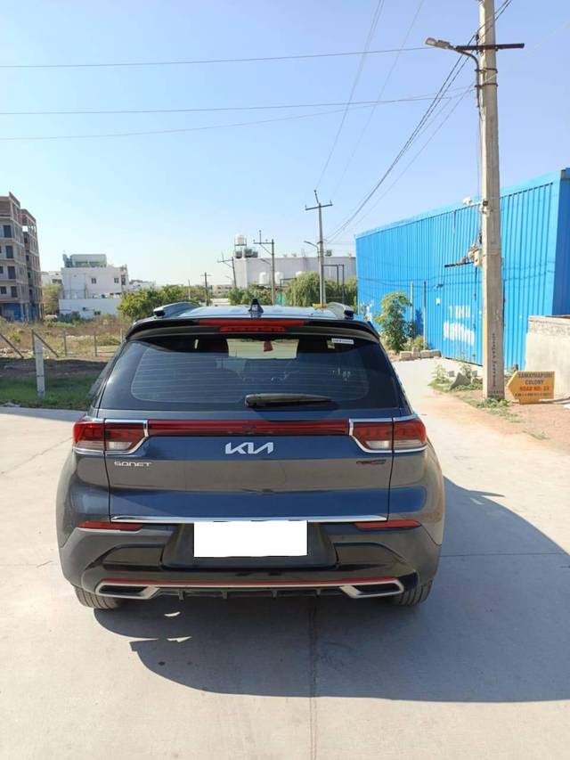 https://images10.gaadi.com/usedcar_image/4299579/original/processed_9b4a51f13eaf9530a5e07afe94844415.jpg?imwidth=6402