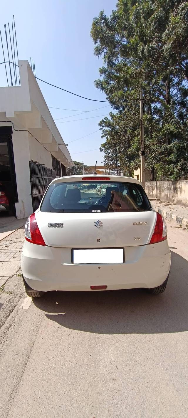 https://images10.gaadi.com/usedcar_image/4299597/original/processed_0d5e35faf699dae141b747f33a2636ba.jpg?imwidth=6401