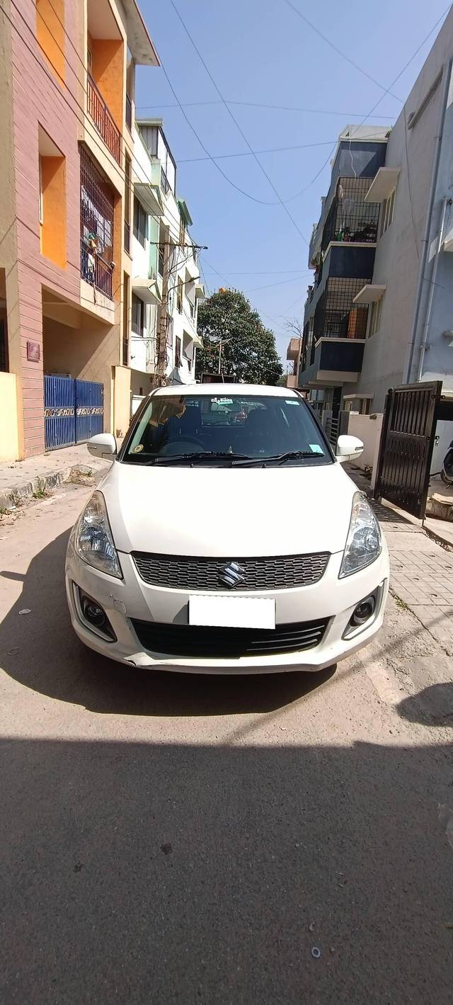 https://images10.gaadi.com/usedcar_image/4299597/original/processed_810c5521e42fa3ab41f2415ed18b3f11.jpg?imwidth=6402