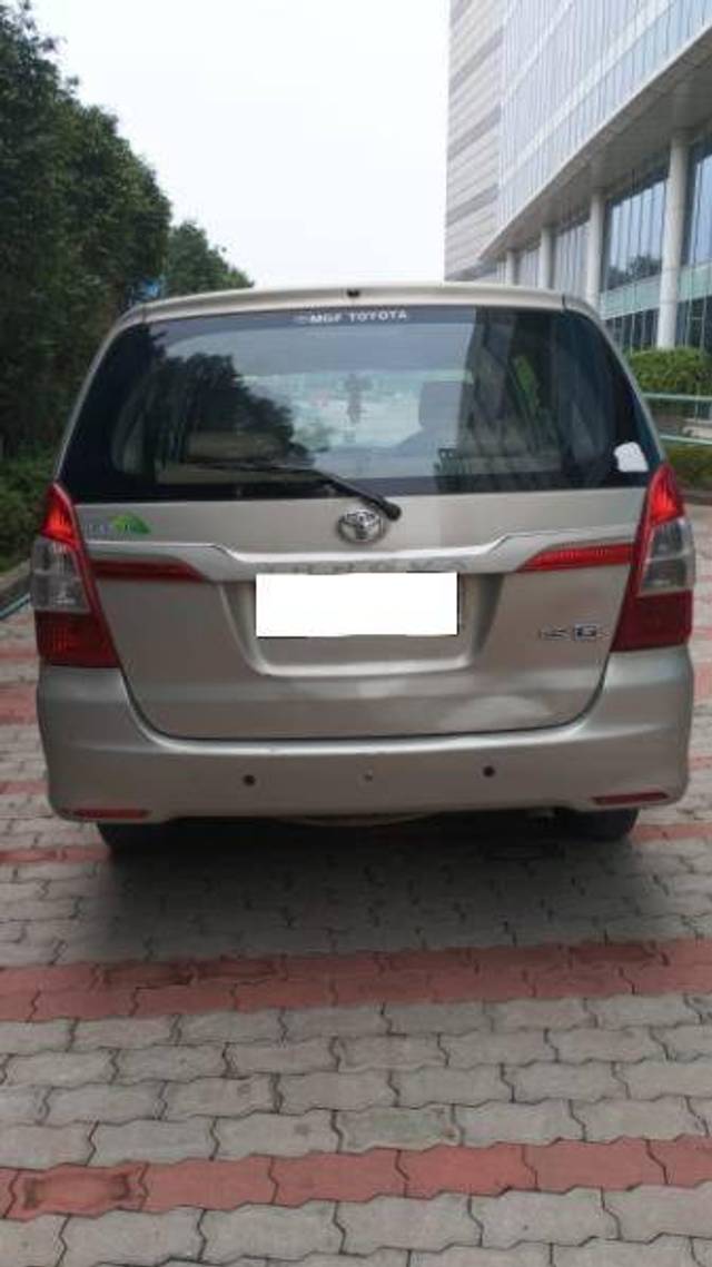 https://images10.gaadi.com/usedcar_image/4299610/original/251fc2ac8b678bdb0cb42ec187801059.jpeg?imwidth=6401