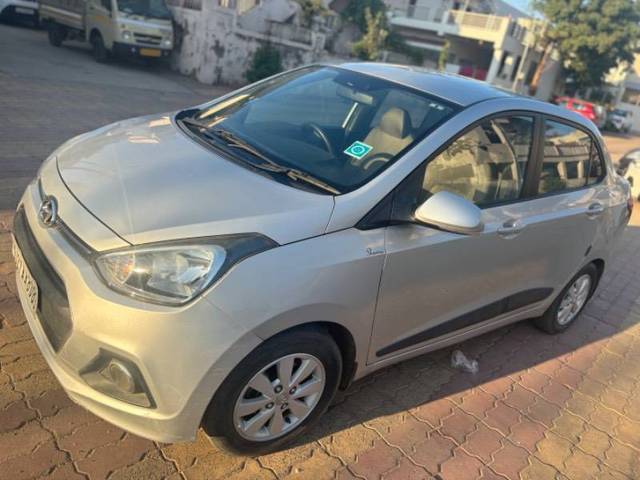 https://images10.gaadi.com/usedcar_image/4299627/original/5979df7cfbfe37a8ae3a2ed6adde0684.jpg?imwidth=6402