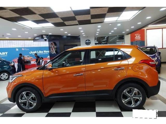 https://images10.gaadi.com/usedcar_image/4299634/original/processed_959a8c772a88e14335fef7e8212ca941.jpeg?imwidth=6402