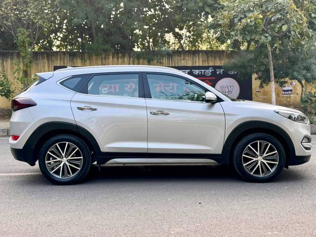 https://images10.gaadi.com/usedcar_image/4299646/original/processed_058b4888023cfecea07f7ff7c295128b.jpeg?imwidth=6401