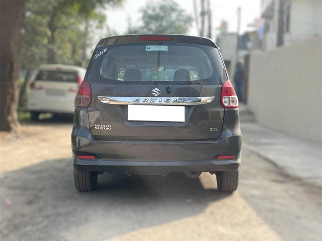 https://images10.gaadi.com/usedcar_image/4299669/original/processed_4d1f2fb4ba390b18b704c8fb91f542d9.jpg?imwidth=6401