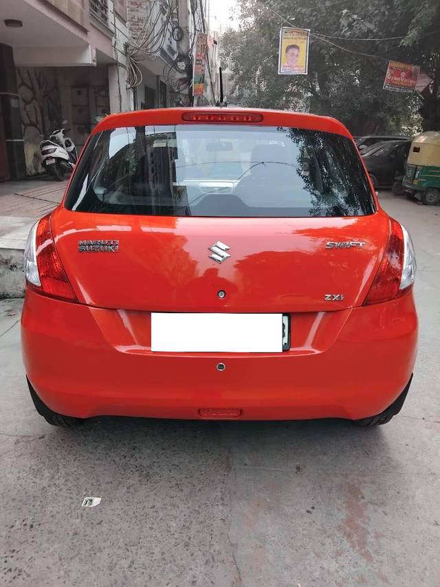 https://images10.gaadi.com/usedcar_image/4299700/original/processed_0f6804c3c1795f35fc8bc8e817211f6e.jpg?imwidth=6401