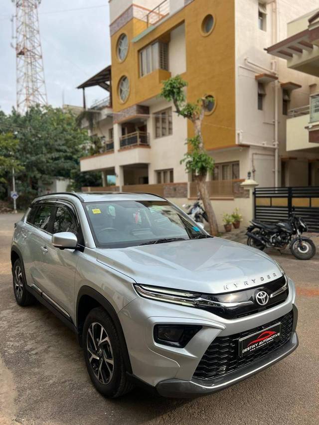 https://images10.gaadi.com/usedcar_image/4299724/original/processed_f63532e20fe9d31b5db0a9468d627341.jpg?imwidth=6400