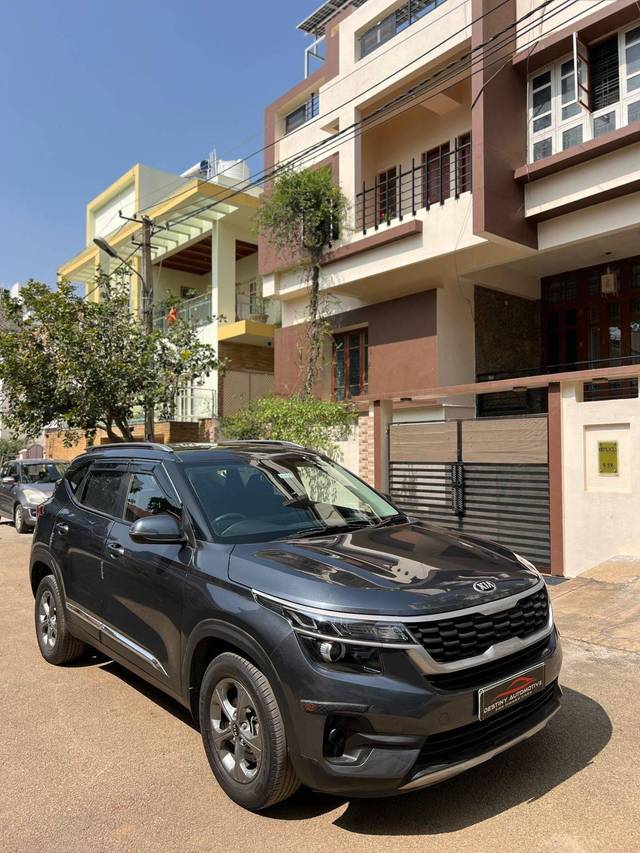 https://images10.gaadi.com/usedcar_image/4299743/original/processed_a848fb0d4900c2783cecd2af49a171c5.jpg?imwidth=6400