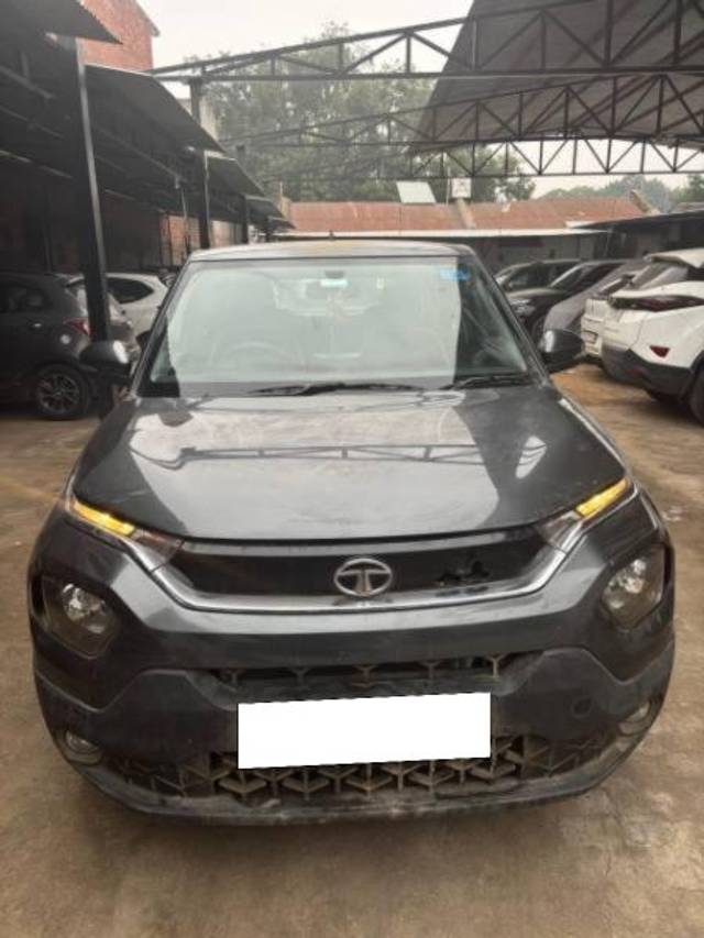 https://images10.gaadi.com/usedcar_image/4299752/original/processed_1b609e43-1306-49af-844e-e0937ffca9ab.jpg?imwidth=6401