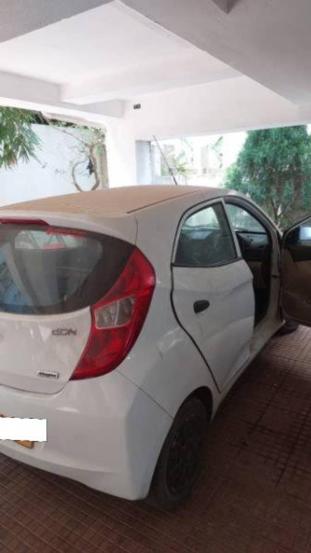 https://images10.gaadi.com/usedcar_image/4299762/original/processed_3e8643a0-607d-46e7-acdb-c60abcaa4f03.jpg?imwidth=6400