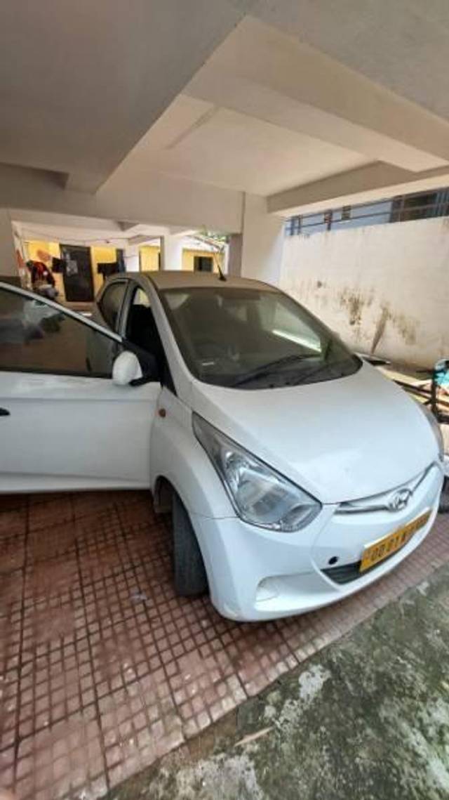 https://images10.gaadi.com/usedcar_image/4299762/original/processed_99522f66-a85c-4c19-a391-986306236a0e.jpg?imwidth=6402