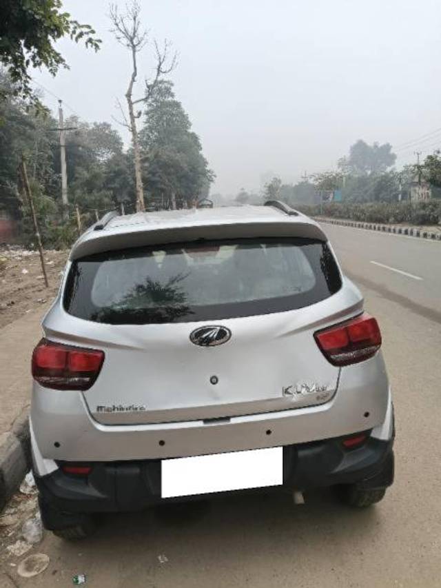 https://images10.gaadi.com/usedcar_image/4299784/original/processed_e9e0304f-81dd-4d68-9142-c6077b88fe12.jpg?imwidth=6401