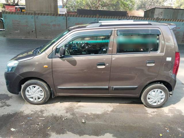 https://images10.gaadi.com/usedcar_image/4299788/original/processed_d3b85ec12f950308735153a5430d09e3.jpg?imwidth=6402