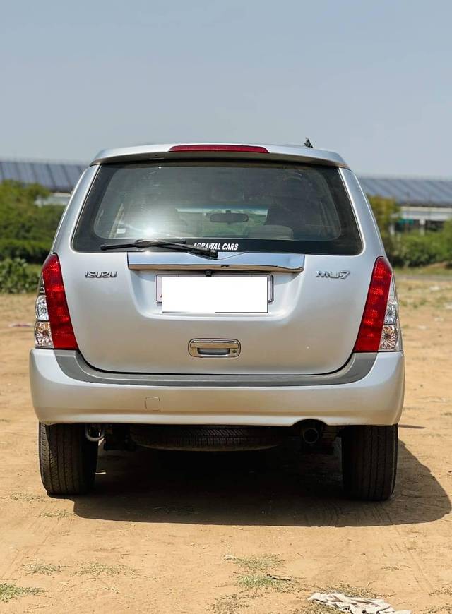 https://images10.gaadi.com/usedcar_image/4299796/original/processed_25b4303a011eaae8422679217ca2cf02.jpeg?imwidth=6402