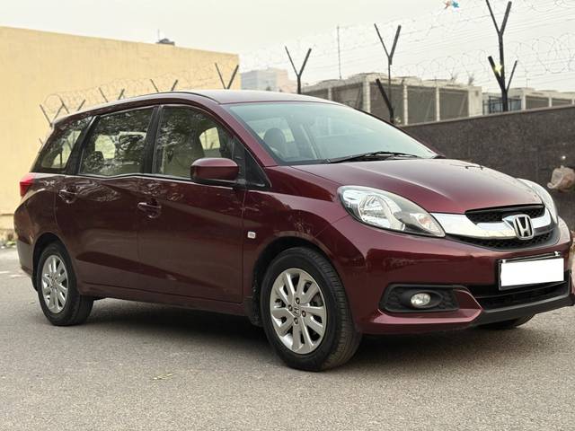 https://images10.gaadi.com/usedcar_image/4299800/original/processed_24ec648bdda67e1ff1b66505250ce198.jpg?imwidth=6401