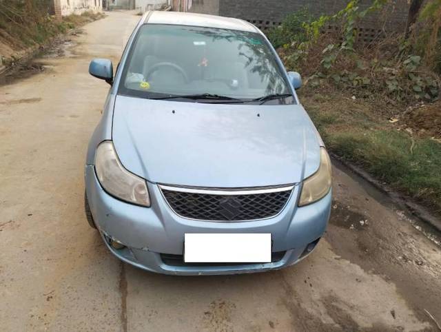 https://images10.gaadi.com/usedcar_image/4299929/original/processed_d3872749-1fe5-42b4-87eb-f337636fba14.jpg?imwidth=6400