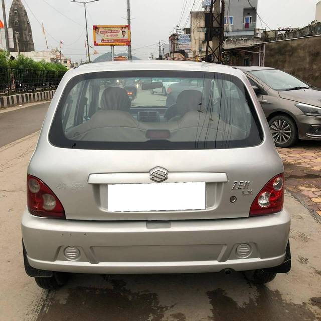 https://images10.gaadi.com/usedcar_image/4299971/original/processed_4a3f7546dfdf9b53d269b573b6ac35ce.jpg?imwidth=6401