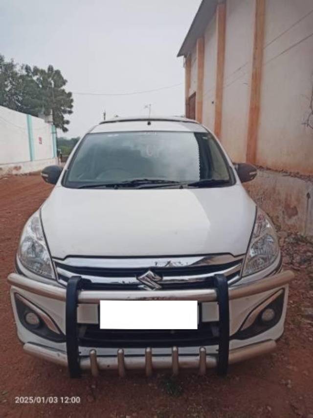 https://images10.gaadi.com/usedcar_image/4300030/original/processed_b9867335-7573-4b45-9434-f35b7cf246f0.jpg?imwidth=6400