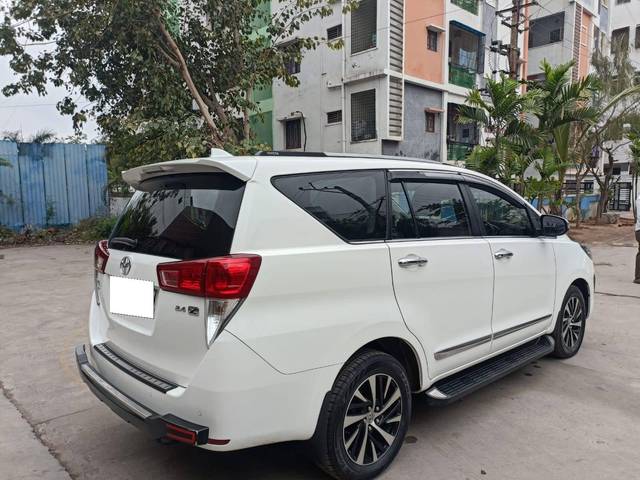 https://images10.gaadi.com/usedcar_image/4300133/original/processed_068beeaa8d38af0ffd5f8c792802335b.jpg?imwidth=6402