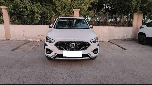 https://images10.gaadi.com/usedcar_image/4300157/original/processed_2e93b549-c84b-4dd6-99c3-e00236dc8e5c.jpg?imwidth=6402