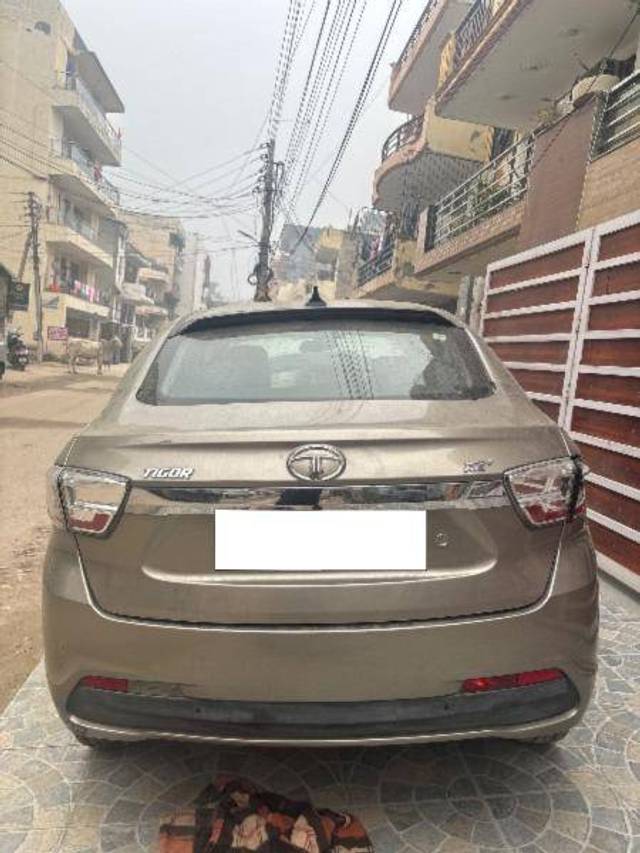 https://images10.gaadi.com/usedcar_image/4300191/original/074ebc803e8550acefa817bc09201189.jpg?imwidth=6401