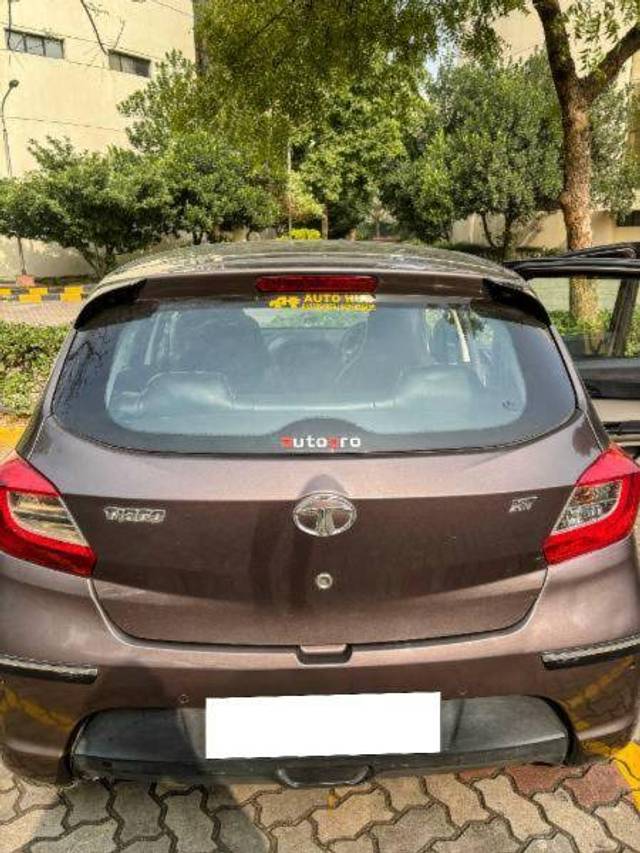 https://images10.gaadi.com/usedcar_image/4300193/original/1dc79b8dd01b23efaa612dda22204fac.jpeg?imwidth=6401