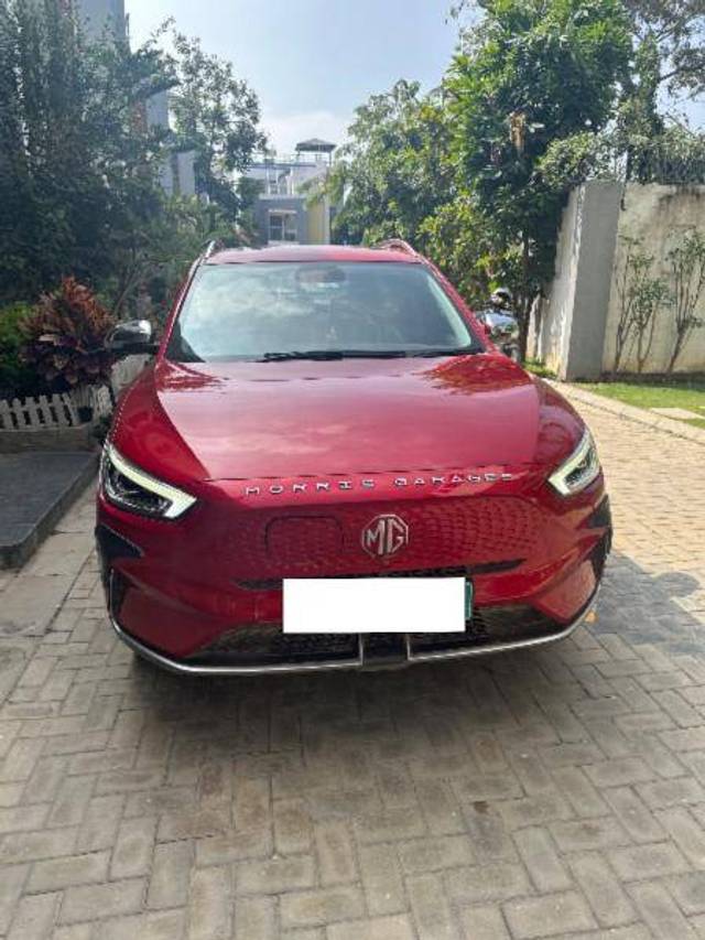 https://images10.gaadi.com/usedcar_image/4300213/original/8b8393ce50f06626a9124b180ead5476.jpg?imwidth=6400