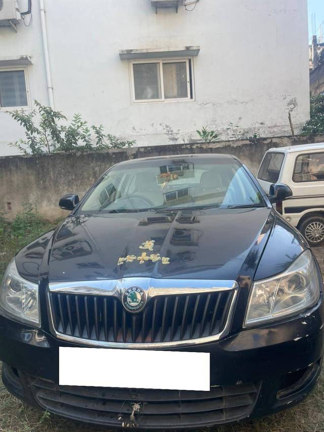 https://images10.gaadi.com/usedcar_image/4300219/original/23db47d9059216ab6d20c856574c01fd.jpg?imwidth=6402