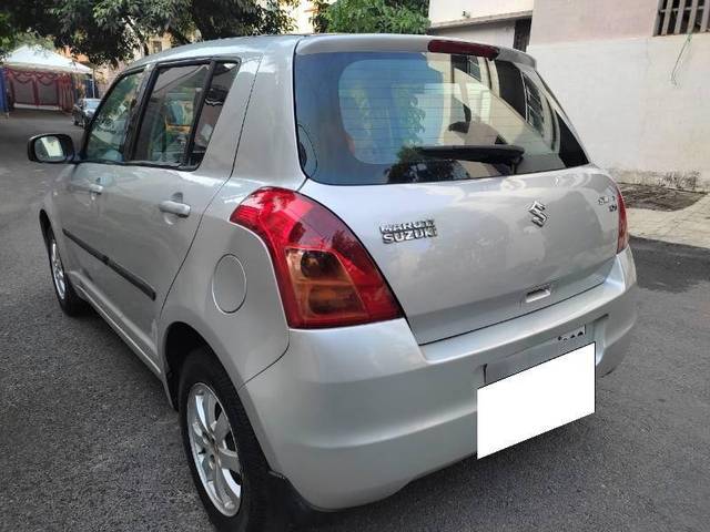 https://images10.gaadi.com/usedcar_image/4300281/original/d7c57a63a5e6b5c5bfe50866eb5e8681.jpg?imwidth=6400