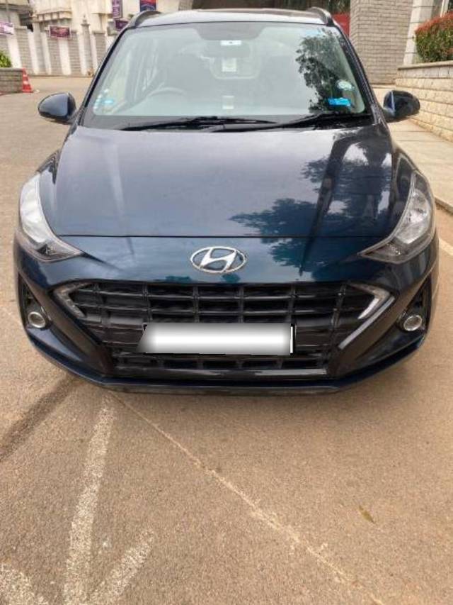 https://images10.gaadi.com/usedcar_image/4300300/original/711bea99ff527580d41fa0b53153736d.jpg?imwidth=6400