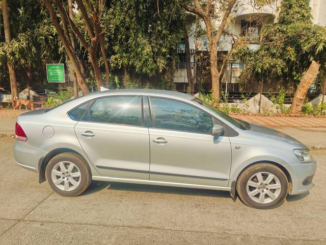 https://images10.gaadi.com/usedcar_image/4300425/original/processed_3a8a3cb4f501b7ba1bc4c5a2df39148f.jpg?imwidth=6401