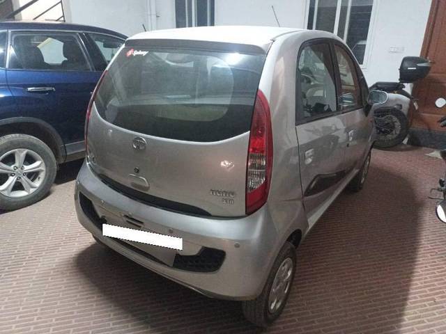 https://images10.gaadi.com/usedcar_image/4300432/original/cdd92ea6f4ff2f2208d7e7f298488b06.jpeg?imwidth=6401