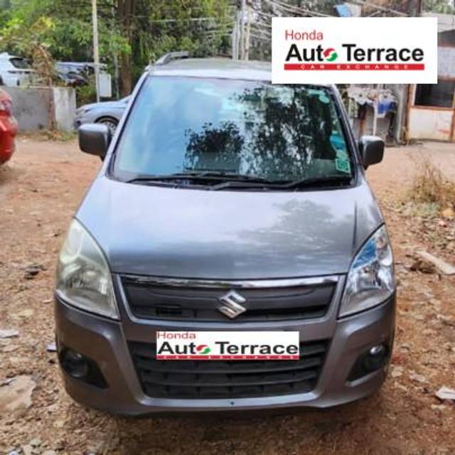 https://images10.gaadi.com/usedcar_image/4300515/original/a62848eb126e4fa126acd5e9f4a284ed.jpeg?imwidth=6400