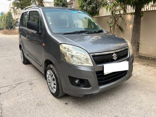 https://images10.gaadi.com/usedcar_image/4300550/original/processed_7208608ef2225e39cfa76c3dd6787869.jpg?imwidth=6400