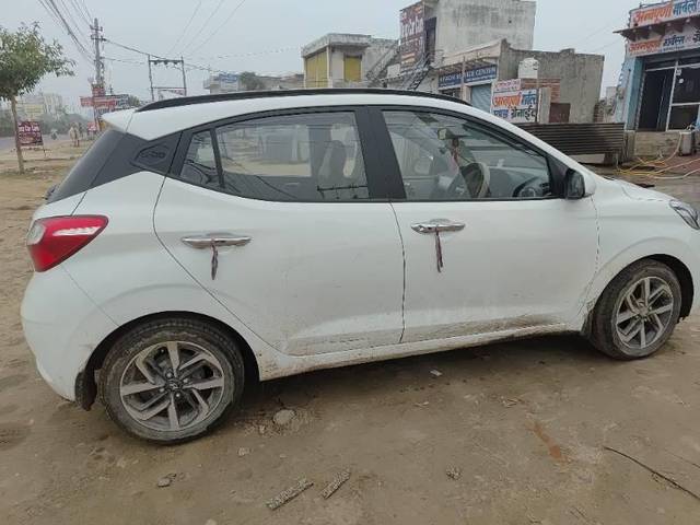 https://images10.gaadi.com/usedcar_image/4300608/original/processed_62079d37-28d3-4333-9b61-2f9cfe0d5a89.jpg?imwidth=6400