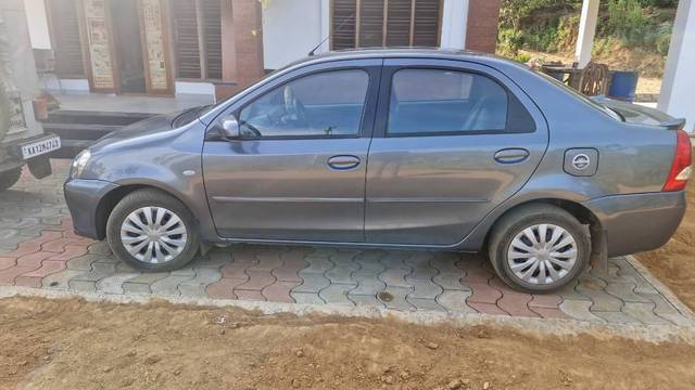 https://images10.gaadi.com/usedcar_image/4300639/original/processed_90e9b1e0-23fe-4fbf-a206-ea9cf785a2bf.jpeg?imwidth=6402