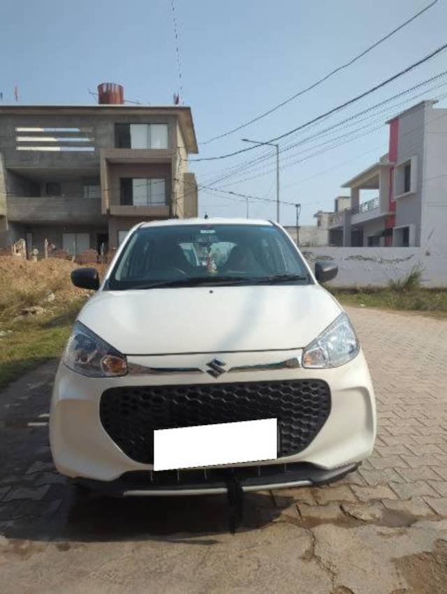 https://images10.gaadi.com/usedcar_image/4300641/original/processed_d1e7ac88-fd39-44b2-97c3-abdbada0c485.jpg?imwidth=6400