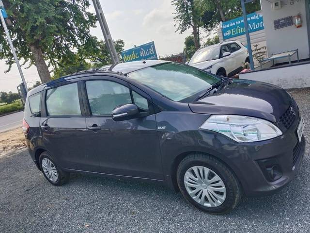 https://images10.gaadi.com/usedcar_image/4300669/original/processed_21e696bff83bfe24d0d1a8dcb11ad114.jpg?imwidth=6400