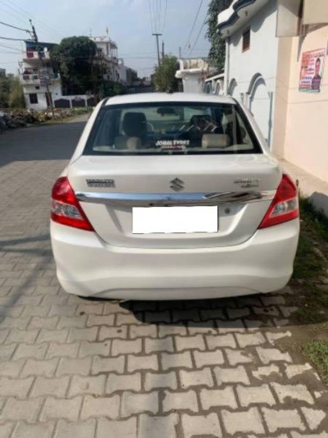 https://images10.gaadi.com/usedcar_image/4300732/original/processed_56d1d75a-42f9-4d64-b87f-f8f2004bd2a2.jpg?imwidth=6402