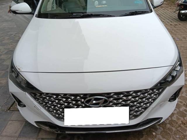 https://images10.gaadi.com/usedcar_image/4300751/original/processed_b3a08539-0c8c-4f3f-9149-29de3b9f3b07.jpg?imwidth=6400