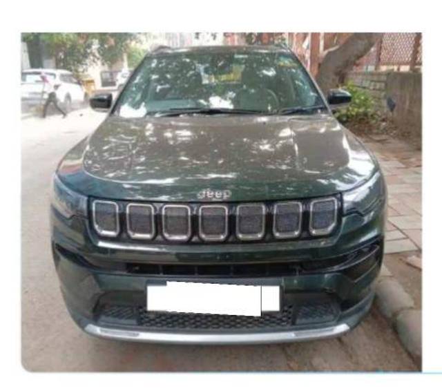 https://images10.gaadi.com/usedcar_image/4300757/original/9d88f9433497f5a56f62d92bc36130d8.jpg?imwidth=6400