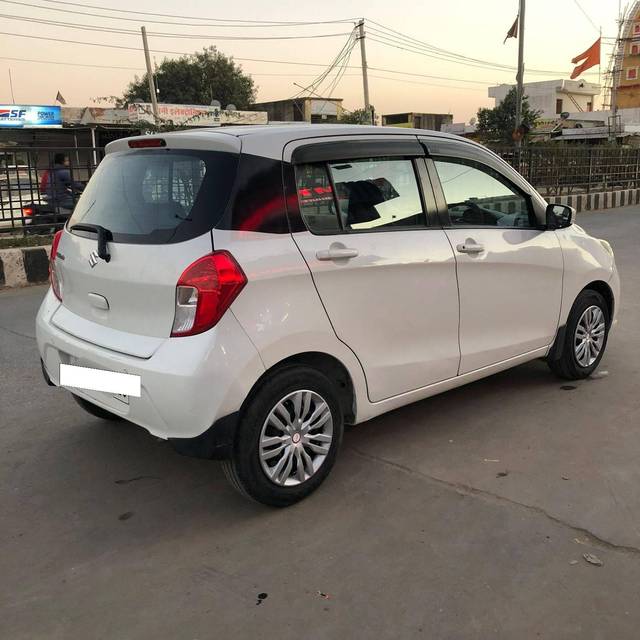 https://images10.gaadi.com/usedcar_image/4300770/original/processed_00a8f76e6ae0be38be5f9f831bd7206f.jpg?imwidth=6401