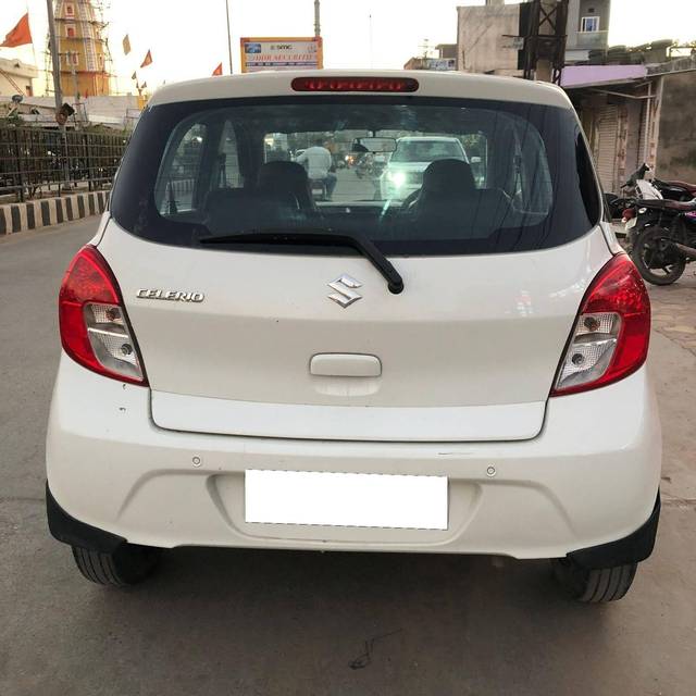 https://images10.gaadi.com/usedcar_image/4300770/original/processed_7a7d528746107ff99d5b6221b4ef8274.jpg?imwidth=6402