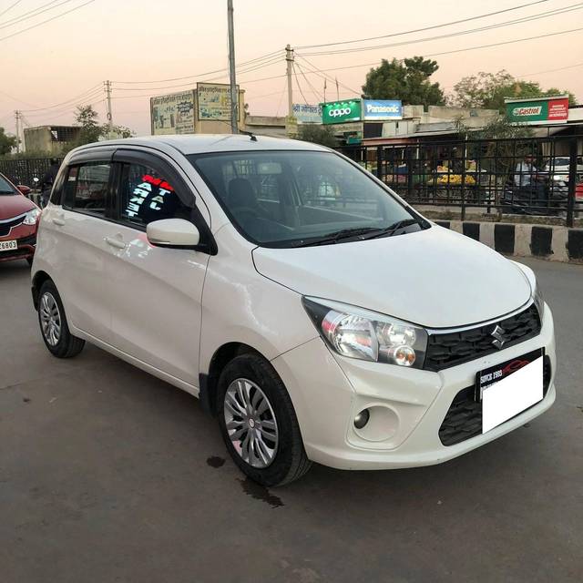 https://images10.gaadi.com/usedcar_image/4300770/original/processed_ce8a7996ff6501aa1aed9739550b55c9.jpg?imwidth=6400